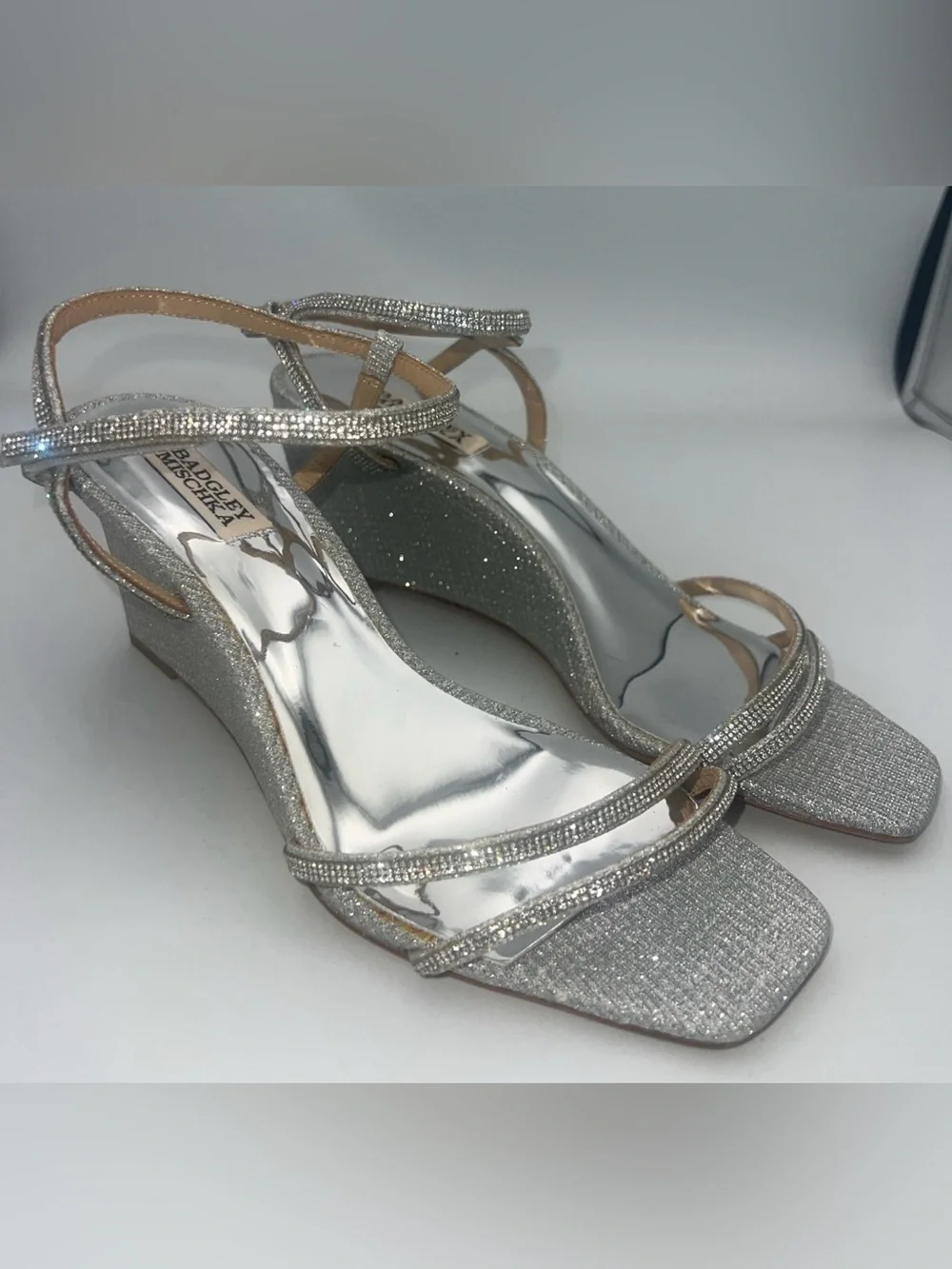 Badgley Mischka Unity Wedge Heel Sandal Leather  Outsole W/Rhinestone Size 10